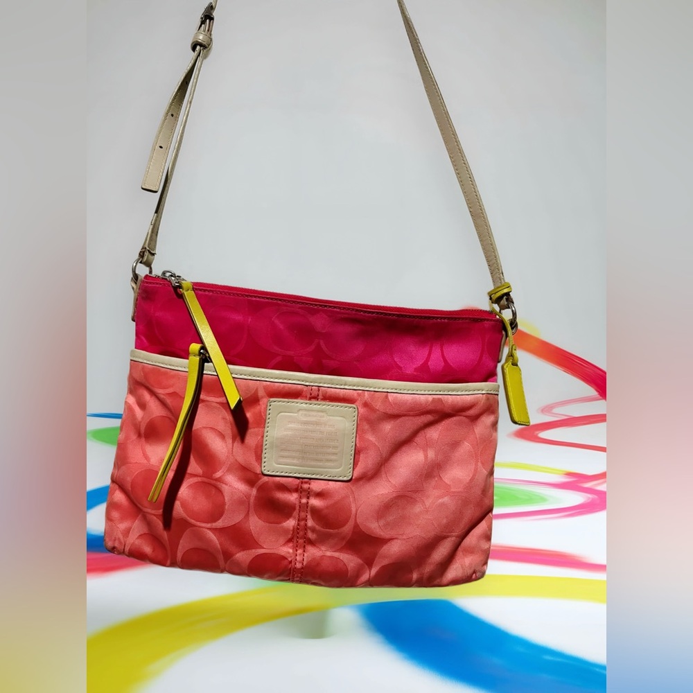 Coach Legacy Weekend Colorblock Signature Nylon Hippie Swing Bag Pink Ruby